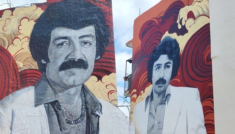 adanali sanatcilardan ferdi tayfur ve muslum gursese vefa tXb1OkWg