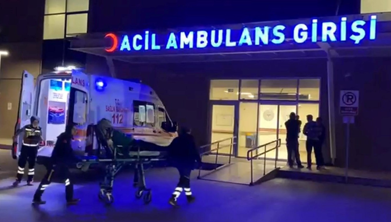 dugundetavuk doner zehirledi92 kisi hastanelik oldu UYdLgzn1