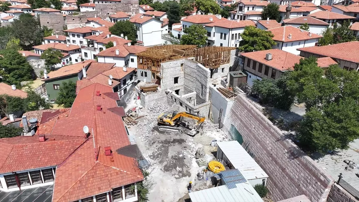 ankara kalesinde gastronomi merkezi PDCgIctk