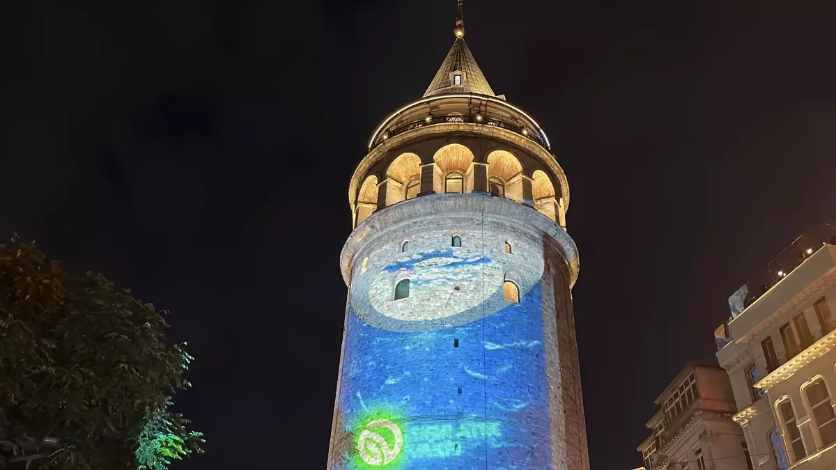 galata kulesinde sifir atik temasi BvGUg9ST.jpg