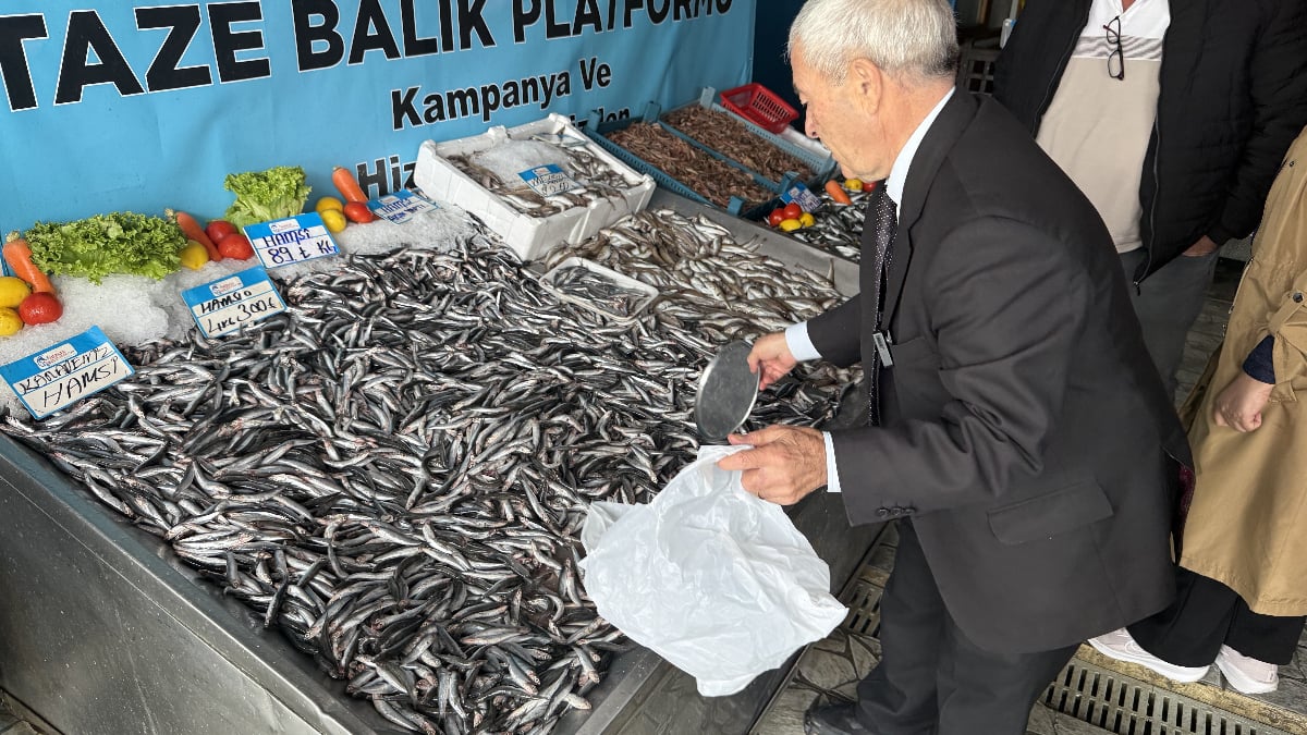 istanbulda hamsinin fiyati dustu 4dKCCxJE.jpg