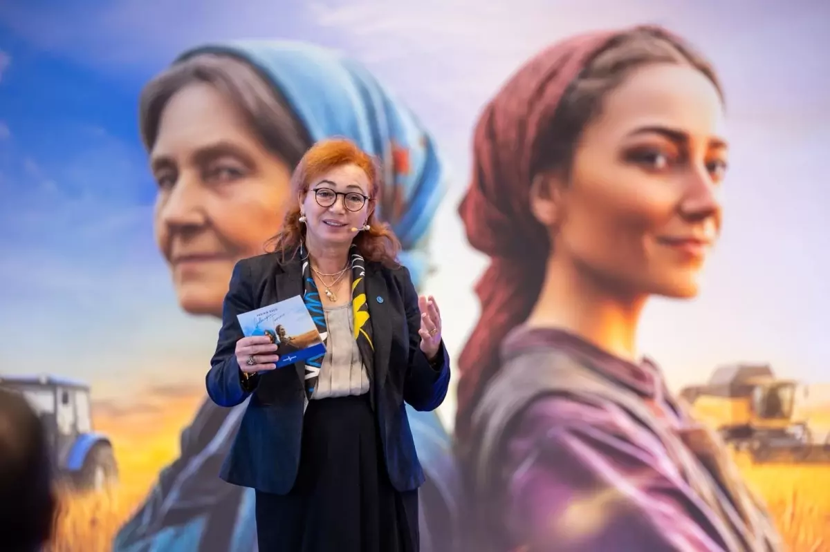 kadin ciftciler gelecegi sekillendiriyor QNDCi8LY.jpg