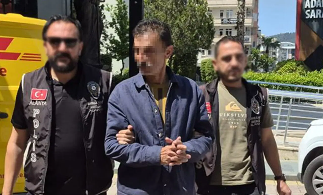 Okul Saldırılarıyla İlgili Paylaşımlar Yapan 54 Yaşındaki Şahıs Tutuklandı